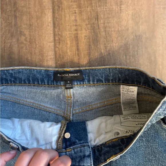 Banana Republic midi denim skirt - Picture 3 of 3